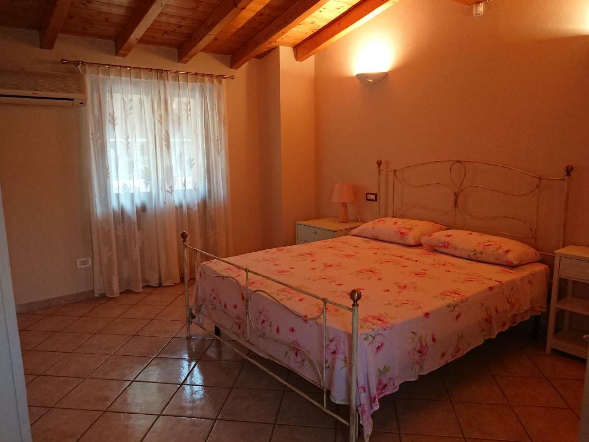 Il Carpino Bianco Bilocale Apartment Puegnago Bagian luar foto