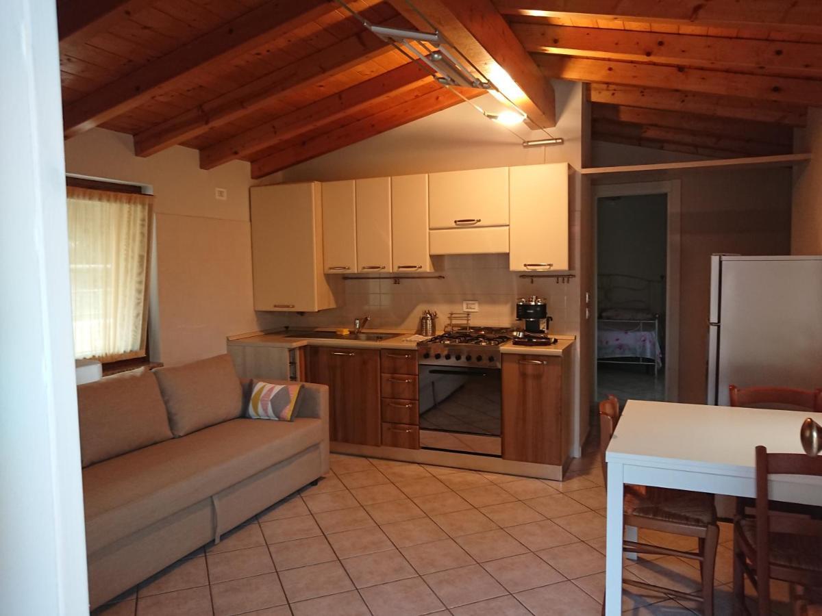 Il Carpino Bianco Bilocale Apartment Puegnago Bagian luar foto