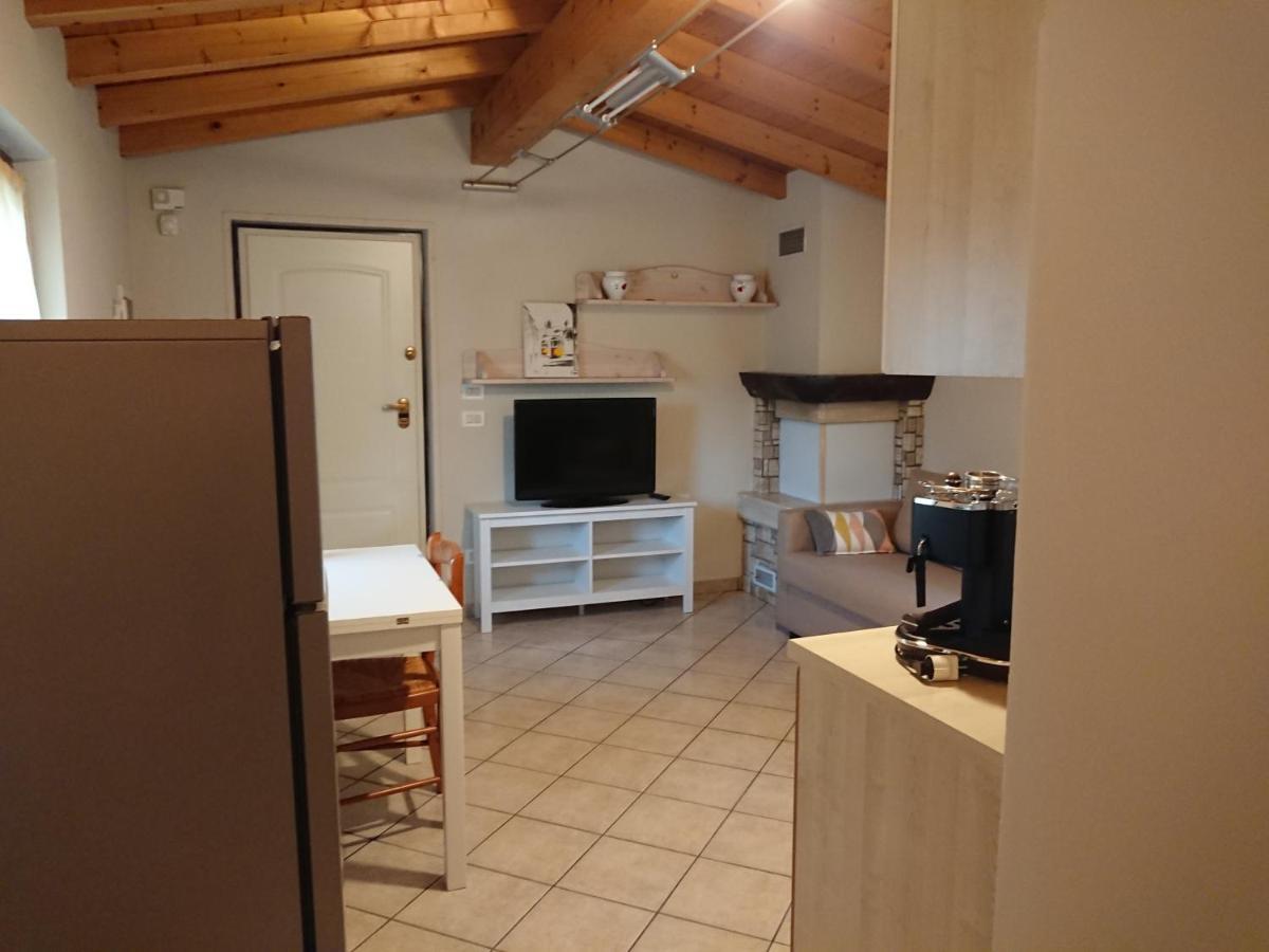 Il Carpino Bianco Bilocale Apartment Puegnago Bagian luar foto